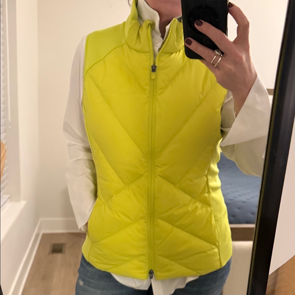 Athleta Bright Citron Puffer Inlet Vest